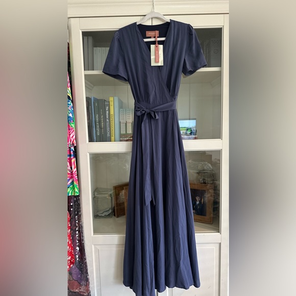 JessaKae Dresses & Skirts - JessaKae short sleeve maxi lined dress slate blue NWT NEW SIZE SMALL